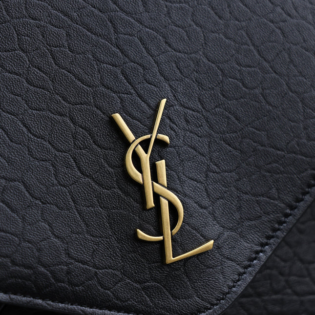 YSL 25S CASSANDRE ENVELOPE MESSENGER 35 IN BLACK LAMBSKIN GOLD HARDWARE
