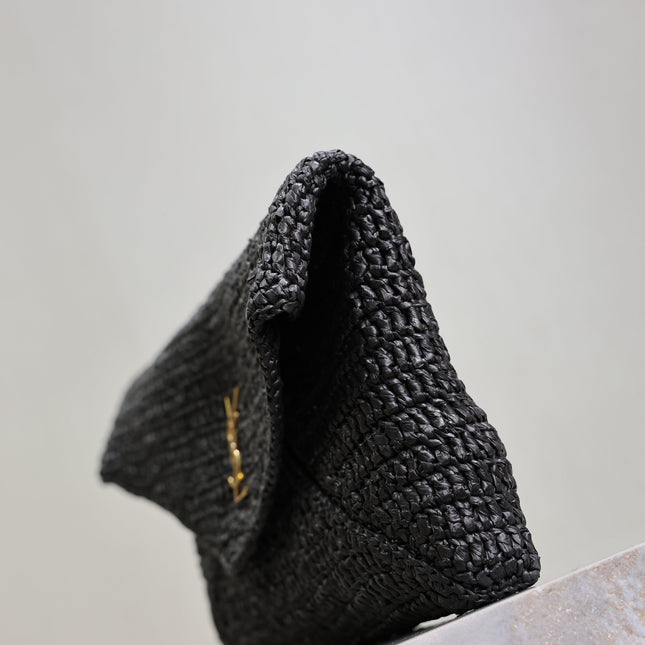 YSL 25S CASSANDRE LARGE ENVELOPE POUCH 29 IN BLACK RAFFIA GOLD HARDWARE