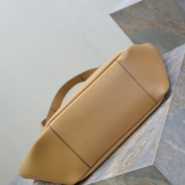 YSL 25S LE 5 À 7 BEA 50 IN DARK CARAMEL CALFSKIN GOLD HARDWARE