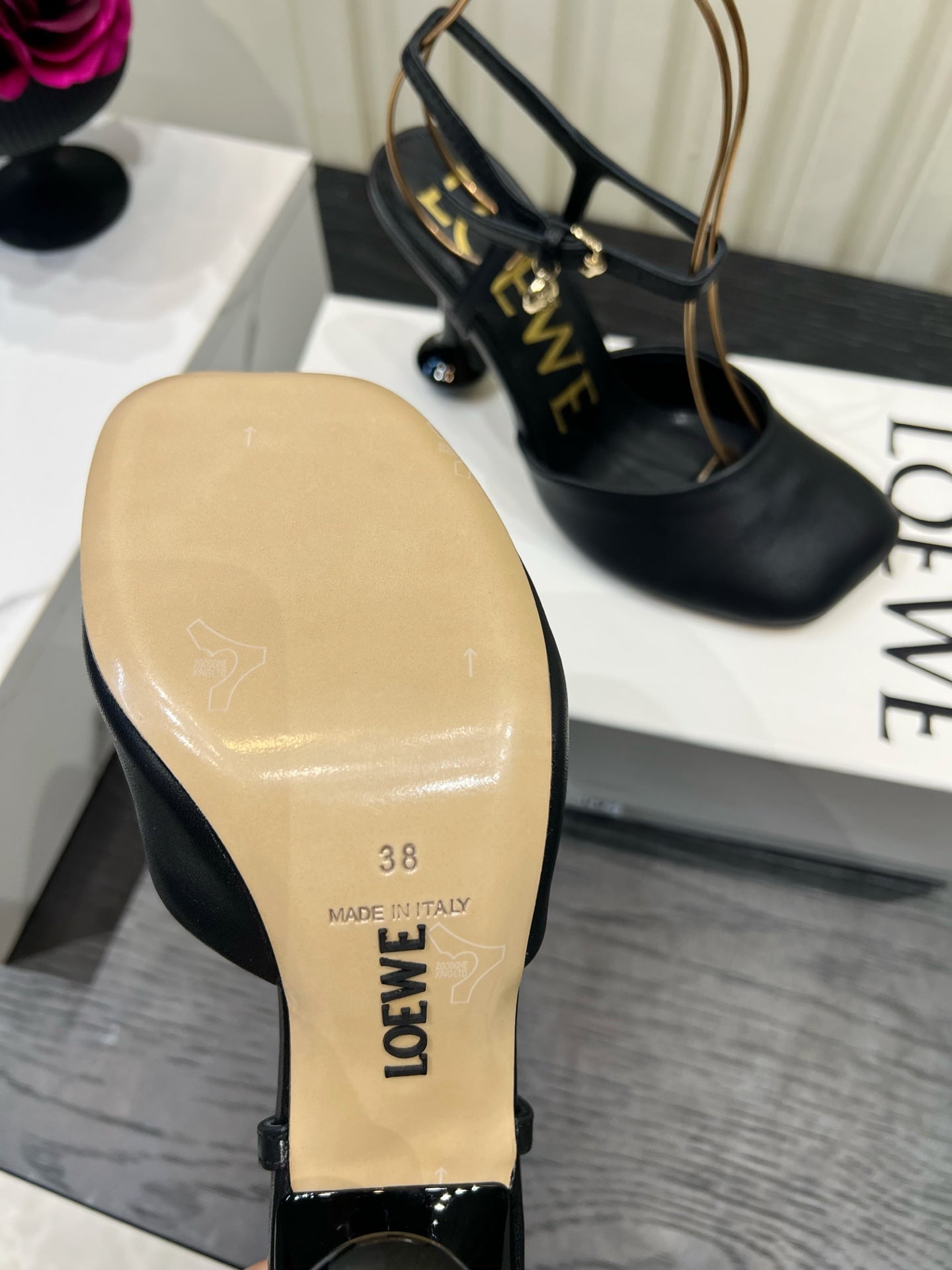 LOEWE 26S HIGH HEELS 60 MM IN BLACK CALFSKIN