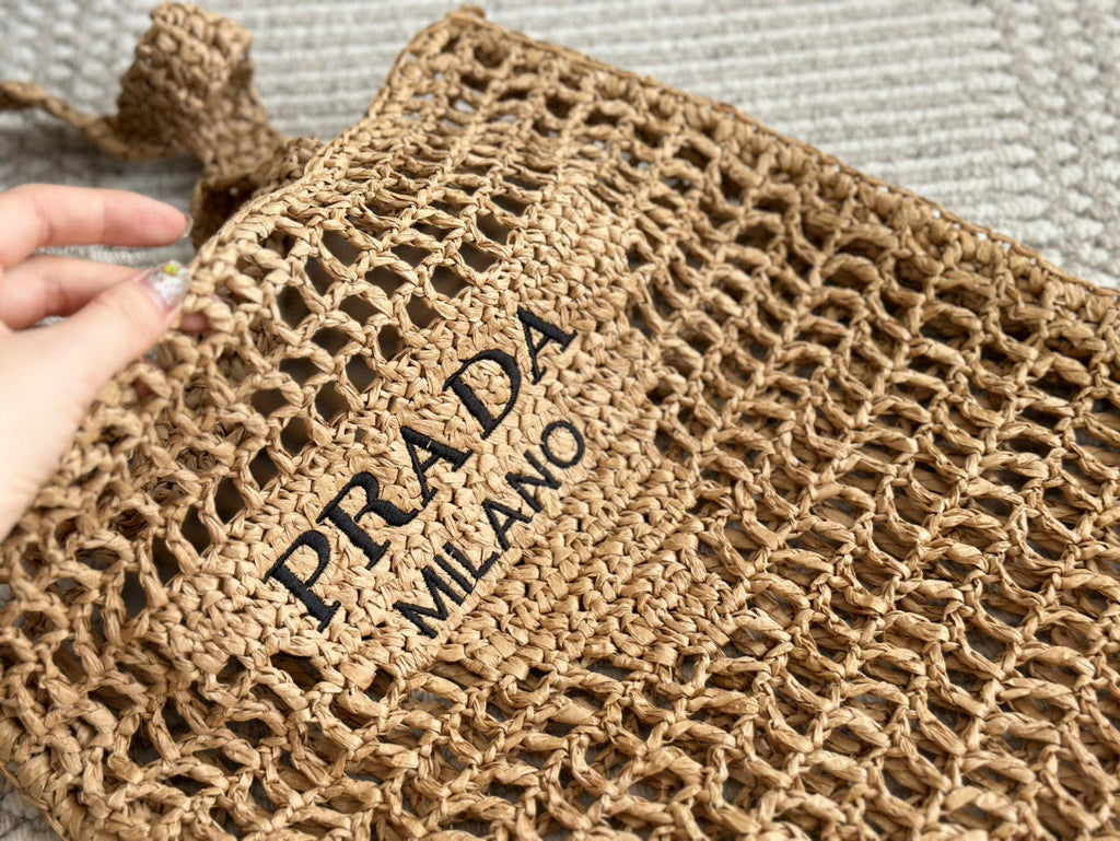 BLACK EMBROIDED LOGO TOTE BAG 40IN BROWN WOVEN RAFFIA