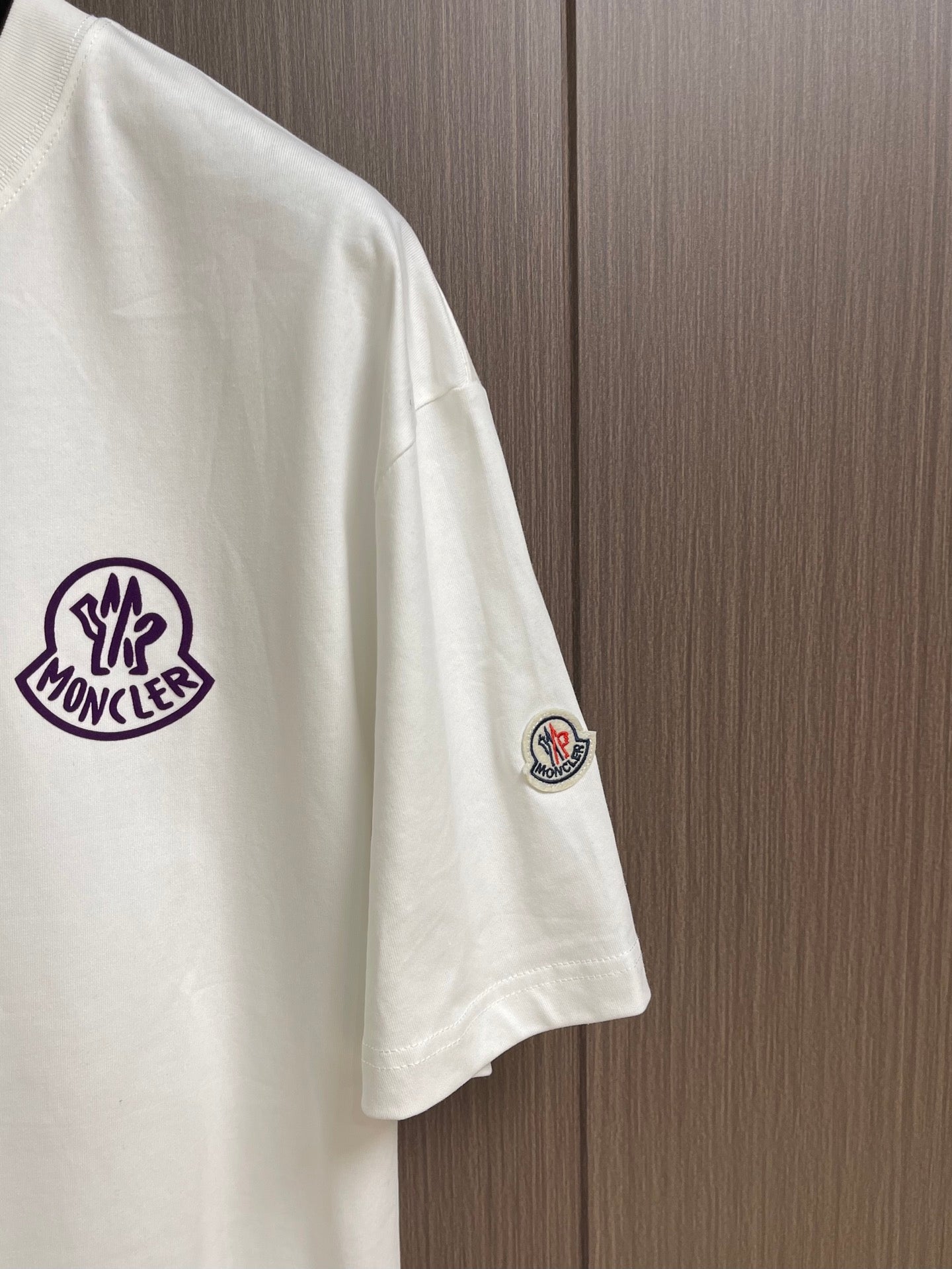 MONCLER 26S SHORT-SLEEVE T-SHIRT 680