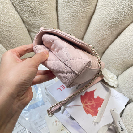 CHANEL 26S COCO HANDLE BAG 32 IN LIGHT PINK CAVIAR CALFSKIN GOLD HARDWARE