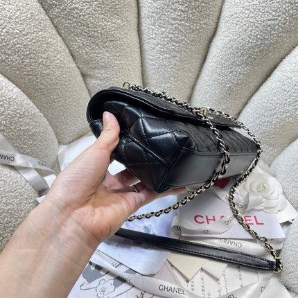 CHANEL 26S COCO HANDLE BAG 32 IN BLACK LAMBSKIN GOLD HARDWARE