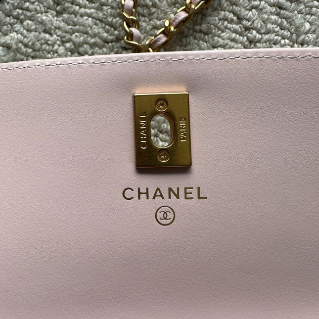 CHANEL 25S CLASSIC WALLET ON CHAIN 19 IN LIGHT PINK LAMBSKIN WITH GOLD HARDWARE