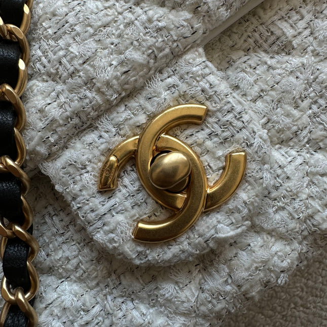 CHANEL 25S MINI FLAP BAG 23 IN CREAM WHITE TWEED WITH GOLD HARDWARE