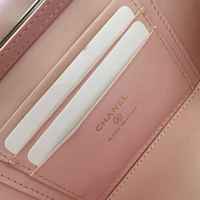 CHANEL 25S VANITY BAG 17 IN LIGHT PINK CAVIAR LEATHER WITH GOLD HARDWARE