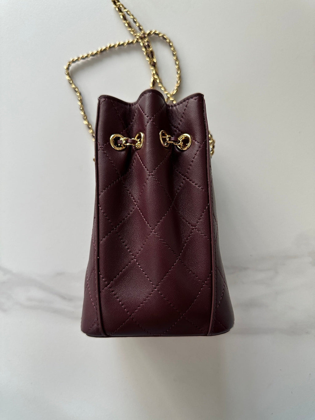 CHANEL 26S MINI BUCKET BAG 18 IN BURGUNDY RED QUILTED CALFSKIN GOLD HARDWARE