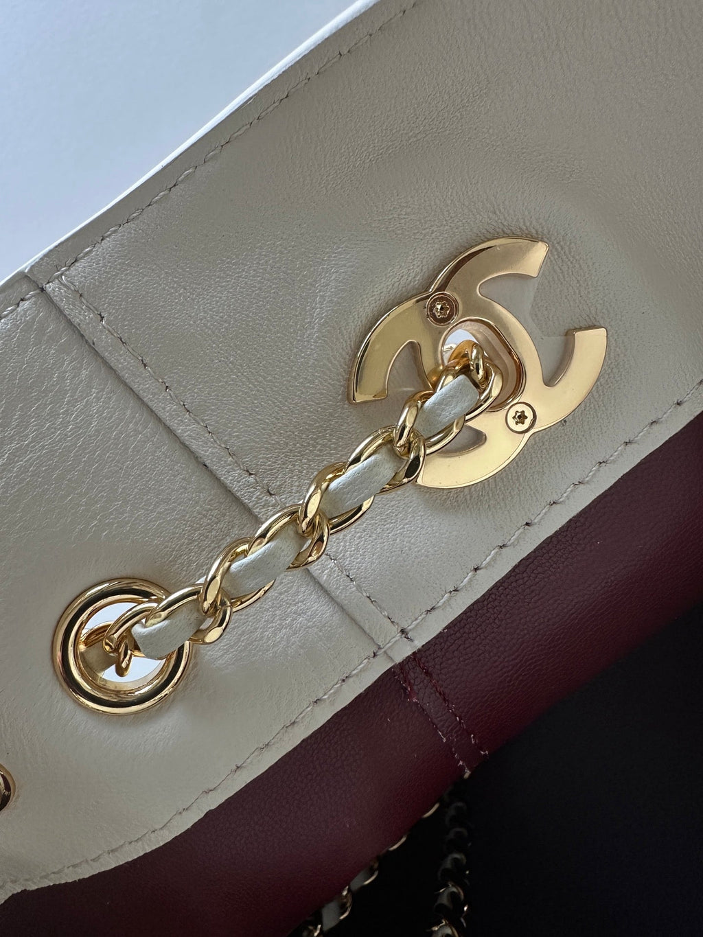 CHANEL 26S MINI BUCKET BAG 18 IN IVORY WHITE QUILTED CALFSKIN GOLD HARDWARE