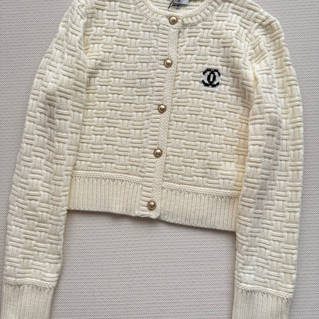 CHANEL 25S KNITTED SWEATER 628