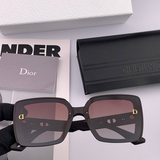 MONTAIGNE SUNGLASS CD1228 IN ACETATE EMBOSSED LOGO
