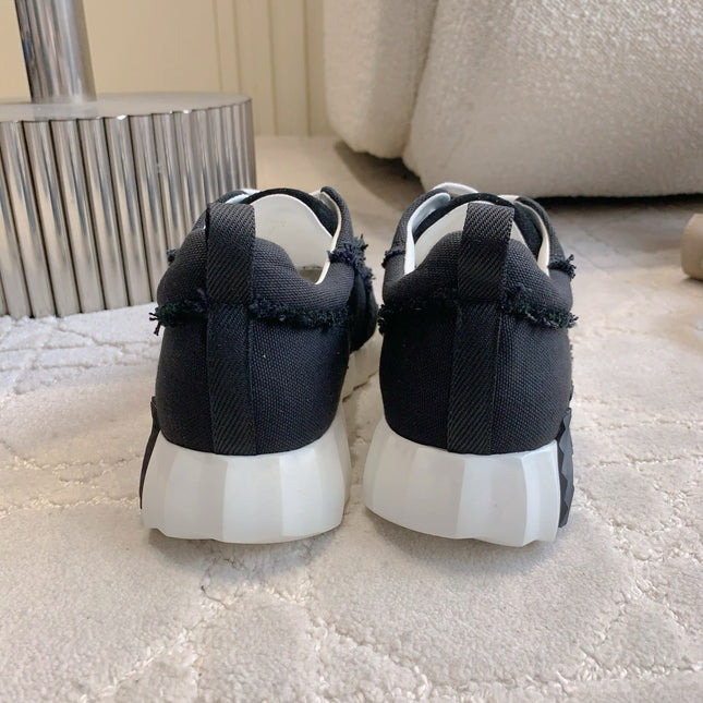 HM SNEAKER LOW SPORTS IN BLACK MESH
