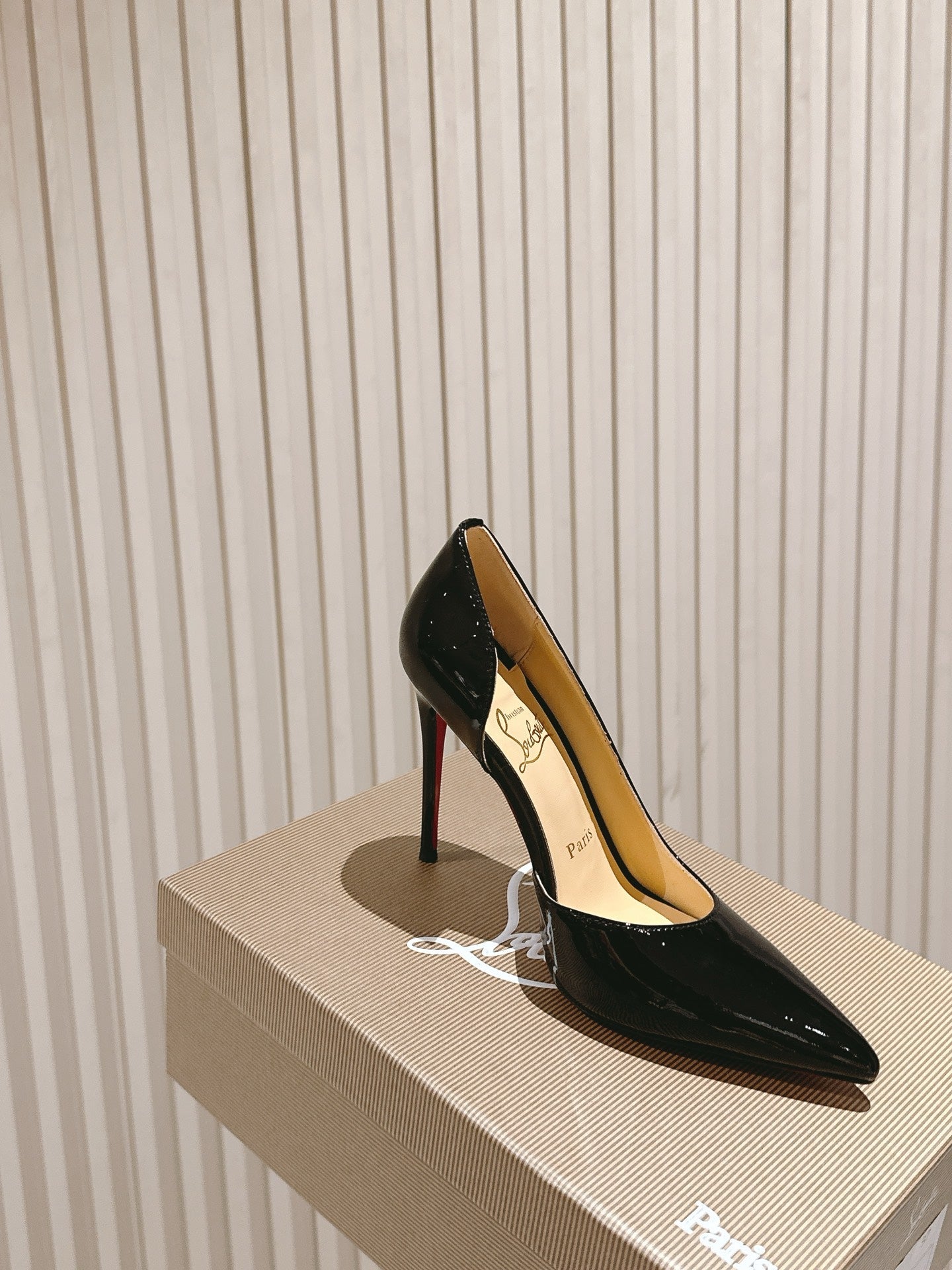 IRIZA PUMPS 95MM IN BLACK PATENT CALFSKIN