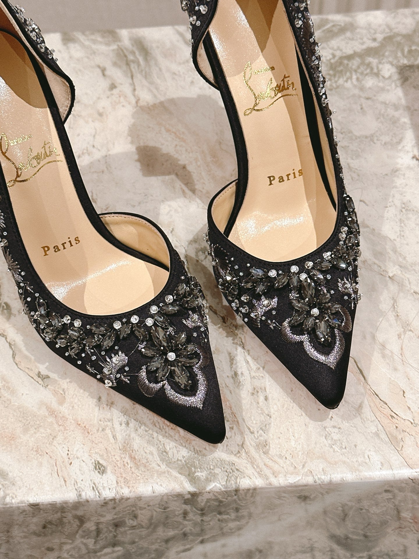 EMBROIDERED GLITTER IRIZA PUMPS 105MM IN BLACK SATIN