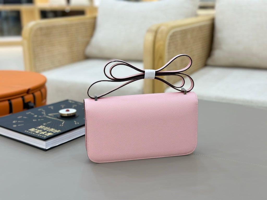 HM 25S CONSTANCE ELAN 24 CM IN LIGHT PINK EPSOM WITH SILVER HARDWARE