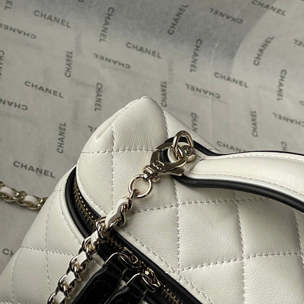 CHANEL 26S VANITY BAG 19 IN WHITE QUILTED LAMBSKIN SILVER HARDWARE