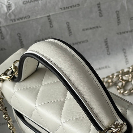 CHANEL 26S VANITY BAG 19 IN WHITE QUILTED LAMBSKIN SILVER HARDWARE
