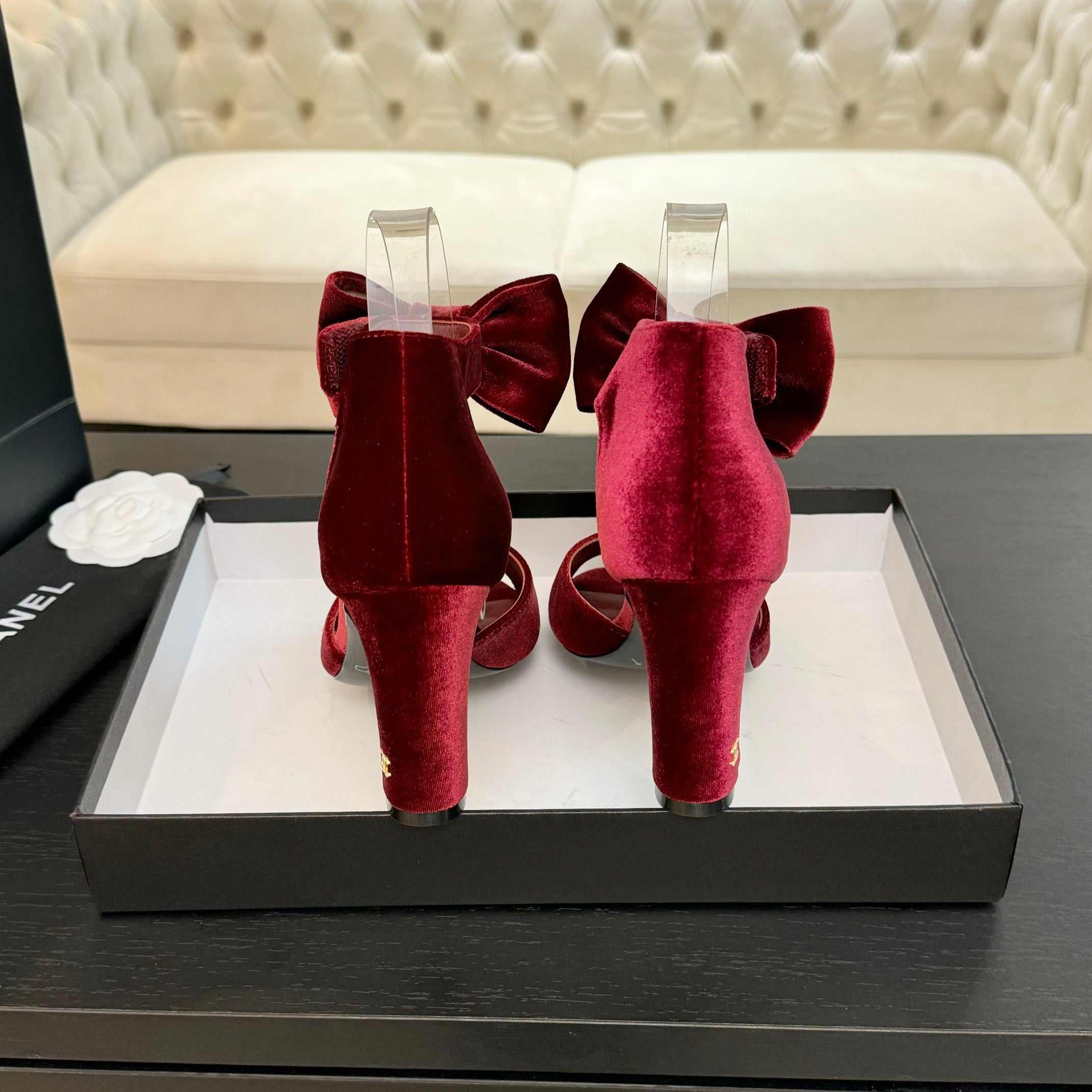 HIGH SANDAL OPEN TOE IN MAROON RED VELVET