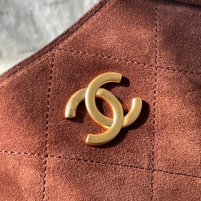 CHANEL 25S HOBO BAG 33 IN DARK BROWN SUEDE WITH GOLD HARDWARE