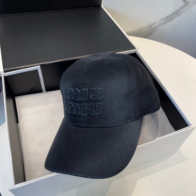 MIUMIU BASEBALL CAP STYLE 37