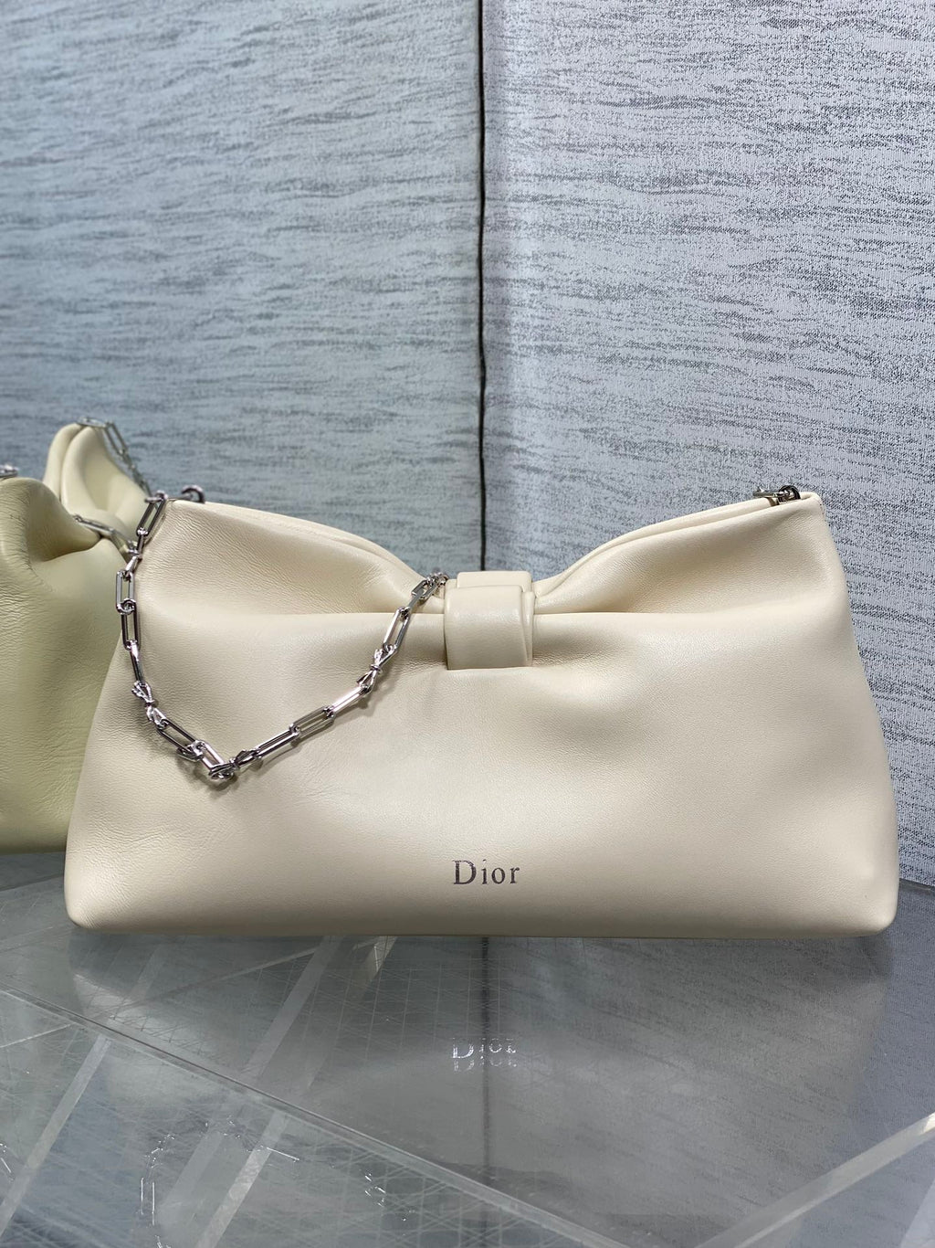 DIOR 26S BOW BAG 30 IN WHITE LAMBSKIN