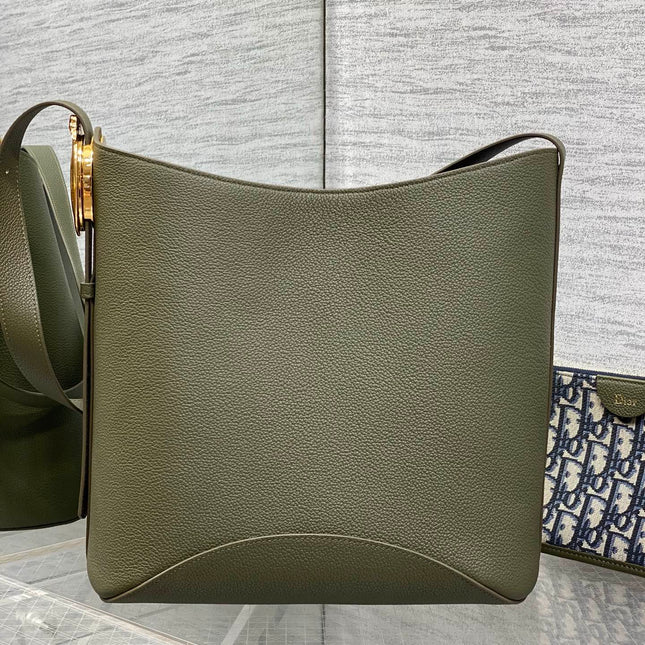 DIOR 26S MEDAILLON BUCKET BAG 26 IN MOSS GREEN CALFSKIN