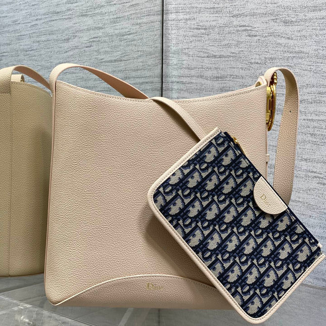 DIOR 26S MEDAILLON BUCKET BAG 26 IN BEIGE CALFSKIN