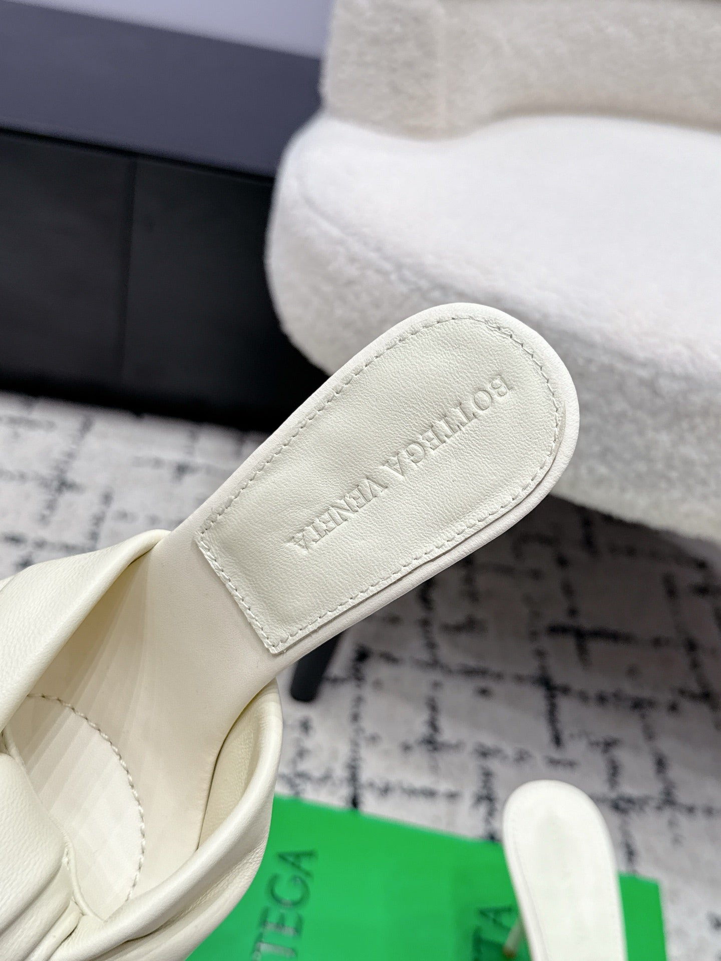 BOTTEGA VENETA 26S TWIST-STRAP HIGH-HEEL SANDALS 90 MM IN WHITE LAMBSKIN