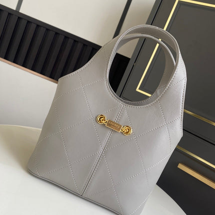 CHANEL 26S QUILTED HOBO BAG 27 IN LIGHT GREY CALFSKIN GOLD HARDWARE