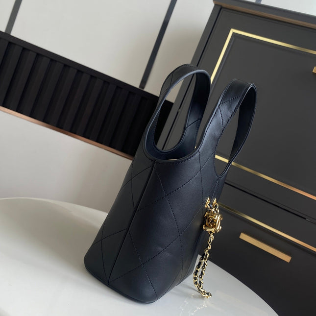 CHANEL 26S QUILTED HOBO BAG 27 IN BLACK CALFSKIN GOLD HARDWARE