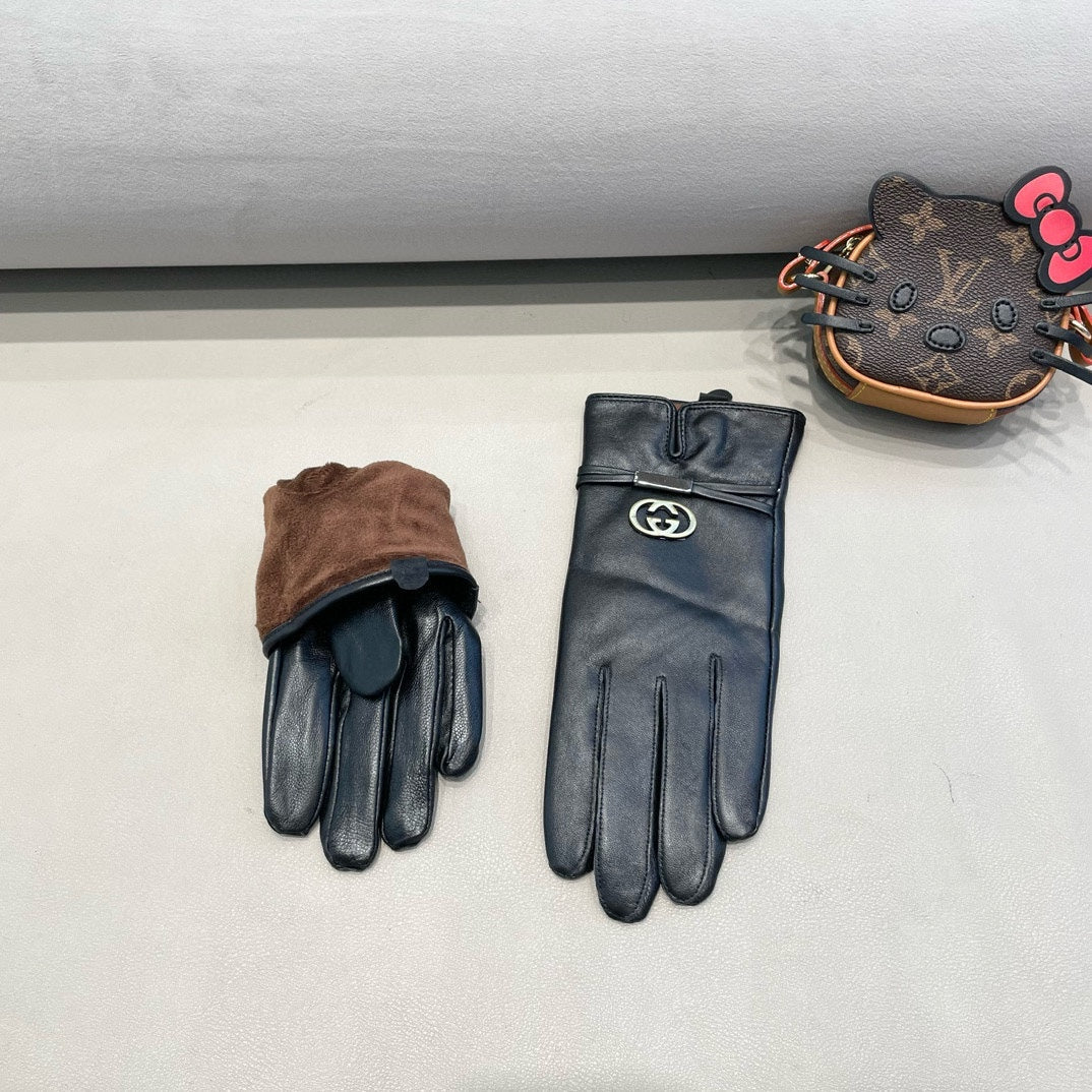 TOUCHSCREEN GLOVES IN BLACK SHEEPSKIN 391498
