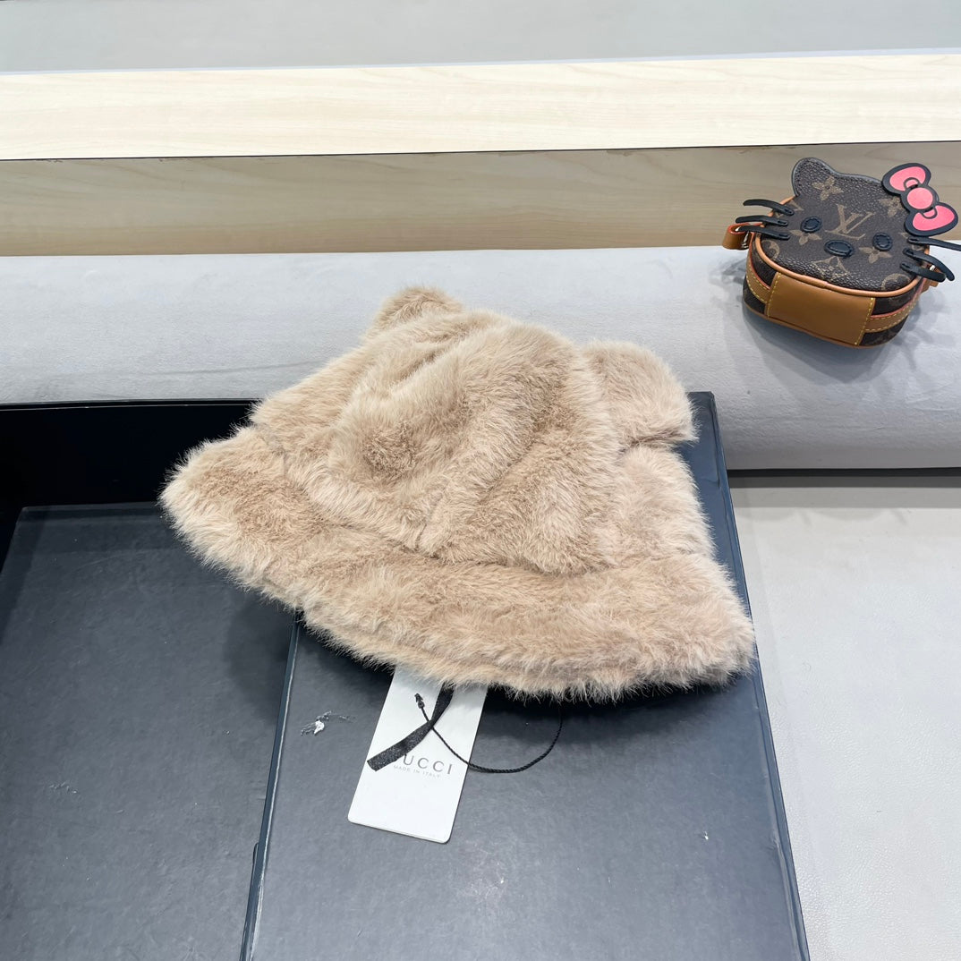 BUCKET HAT IN CAMEL BEIGE FLEECE 397931