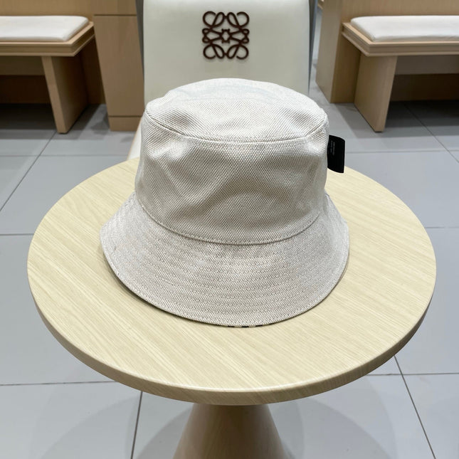 MIUMIU REVERSIBLE BUCKET HAT STYLE 80