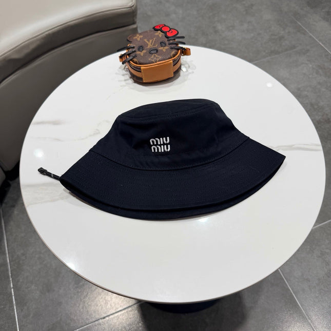 MIUMIU BUCKET HAT STYLE 82