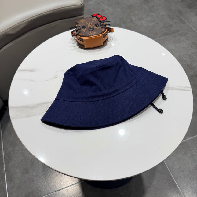 MIUMIU BUCKET HAT STYLE 83
