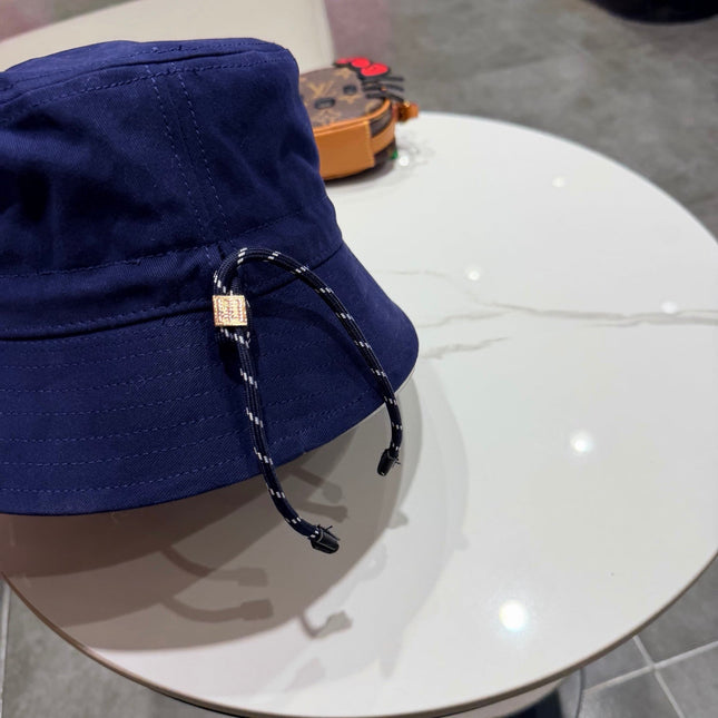 MIUMIU BUCKET HAT STYLE 83