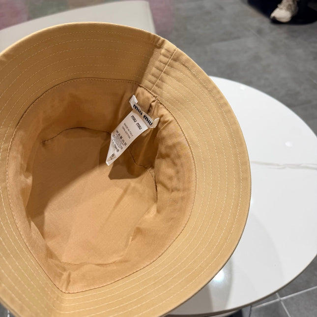 MIUMIU BUCKET HAT STYLE 85
