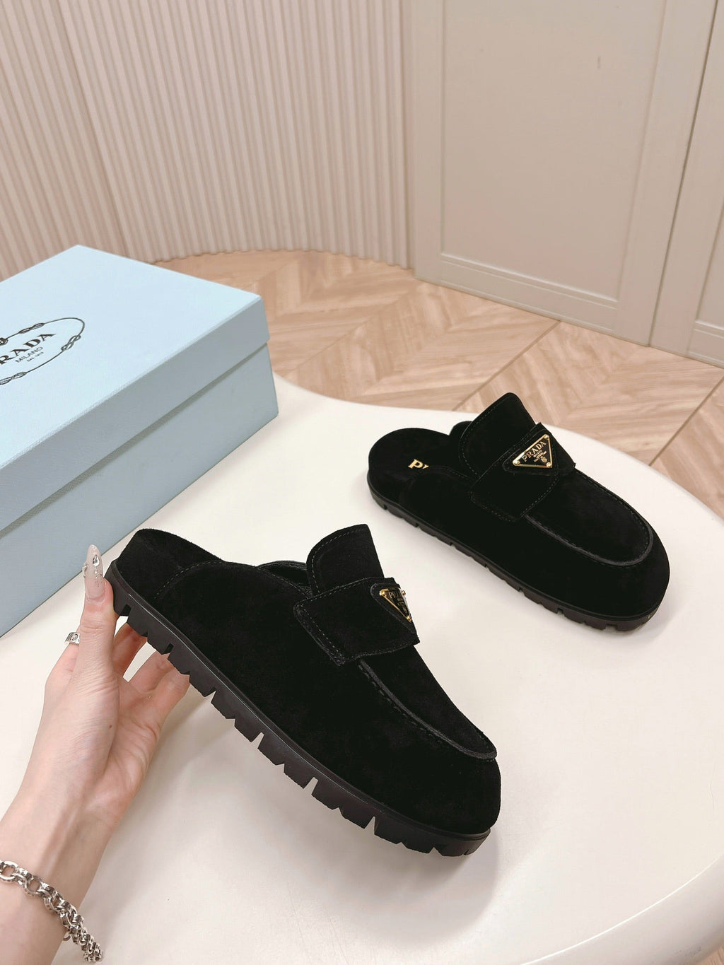 PRA SABOTS MULES BLACK SUEDE