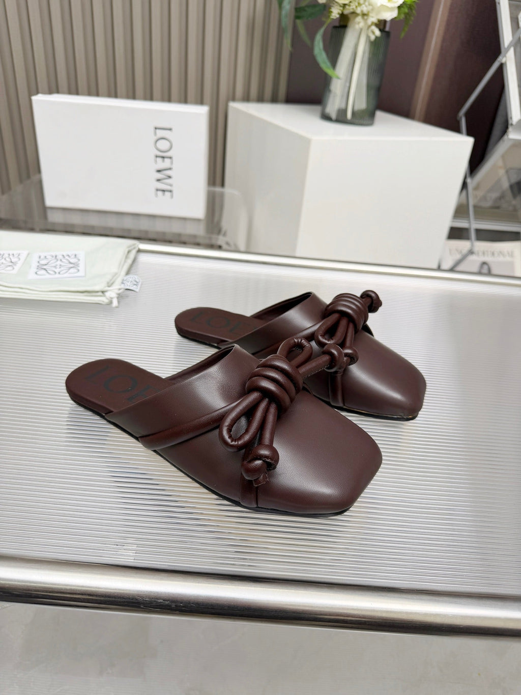 LOEWE 26S MULE LOAFERS IN DARK BROWN CALFSKIN KNOT DETAIL
