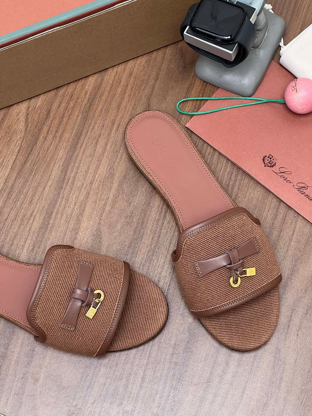 LP 26S SLIDES IN LIGHT BROWN CANVAS AND CALFSKIN