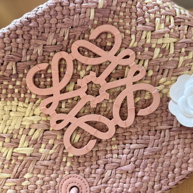 LOE SMALL ANAGRAM BASKET 28 BAG IN TURKISH ROSE IRACA PALM AND CALFSKIN