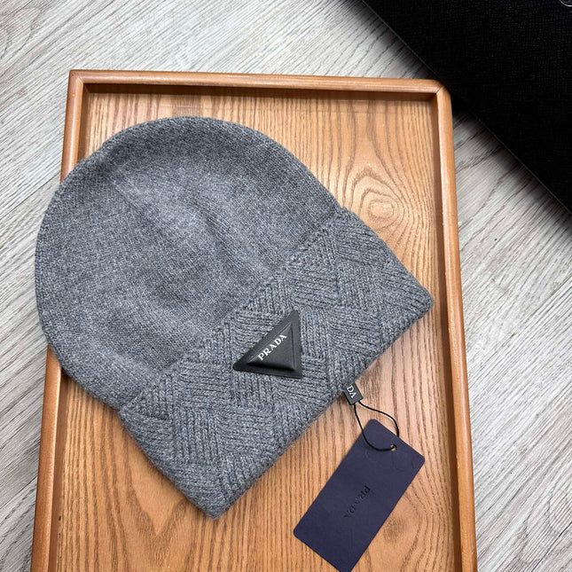 BEANIE HAT IN SHADOW GRAY WOOL AND RABBIT FUR 342034