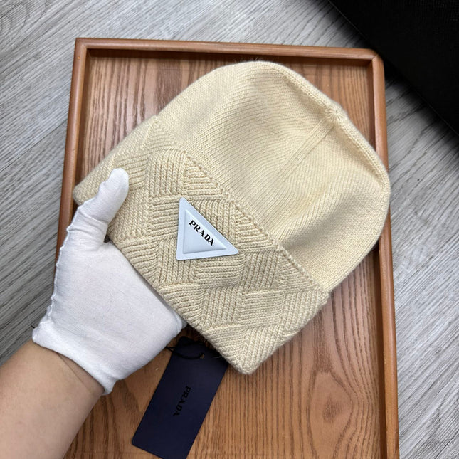 BEANIE HAT IN BISQUE BEIGE WOOL AND RABBIT FUR 436397