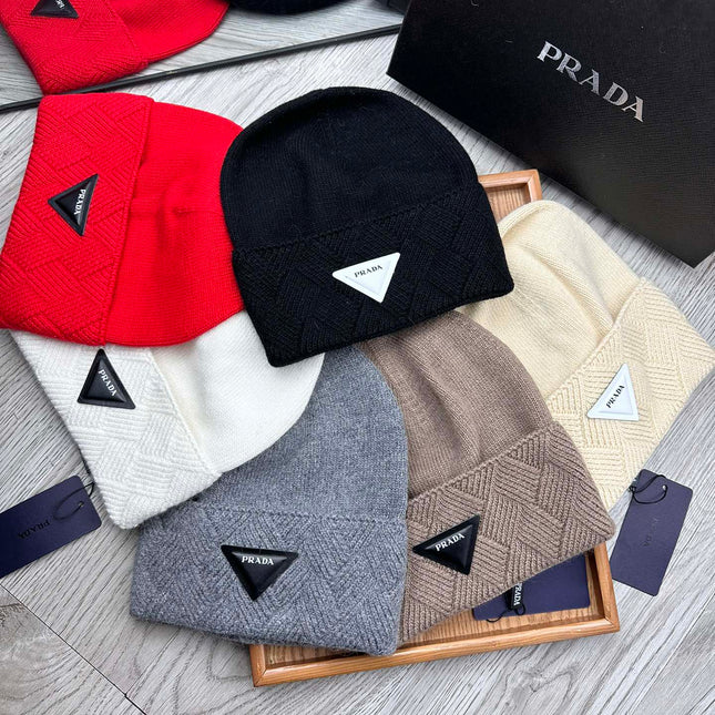 BEANIE HAT IN BISQUE BEIGE WOOL AND RABBIT FUR 436397