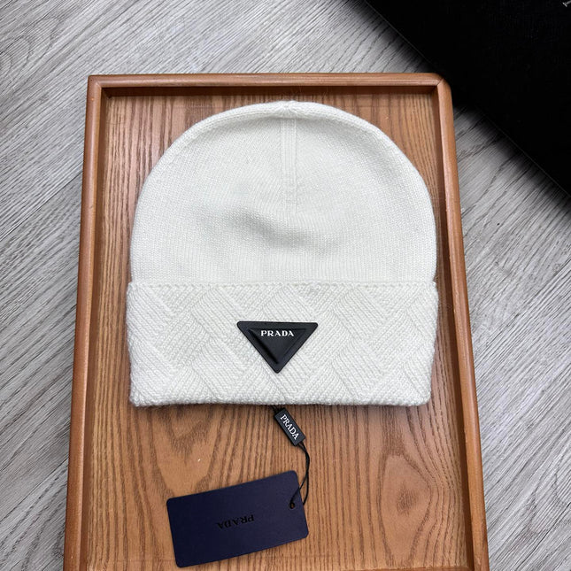 BEANIE HAT IN WHITE WOOL AND RABBIT FUR 436399
