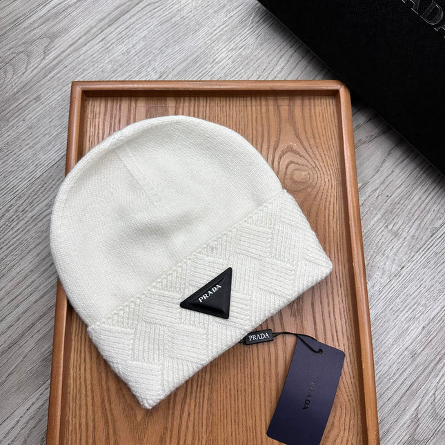 BEANIE HAT IN WHITE WOOL AND RABBIT FUR 436399