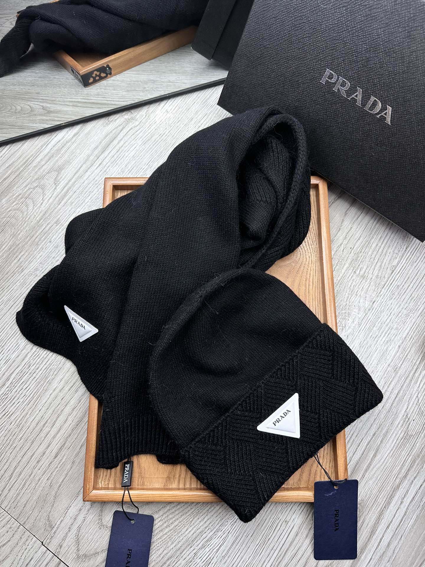 SET SCARF AND HAT IN BLACK WOOL AND RABBIT FUR 397410