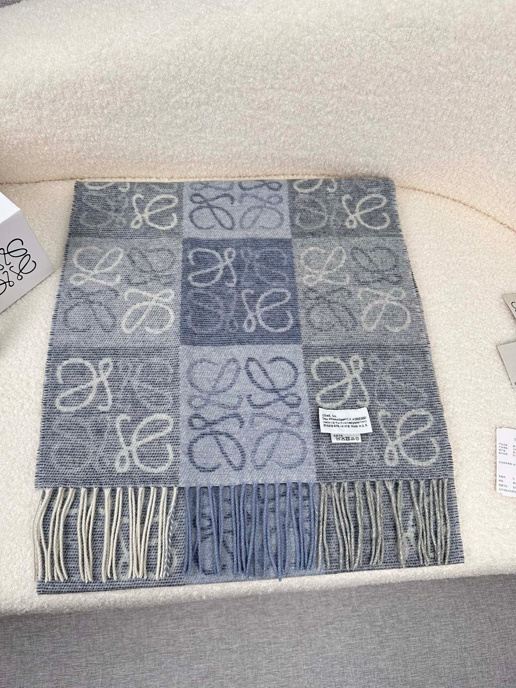 LOEWE 26S SCARF 200 IN CASHMERE 126266