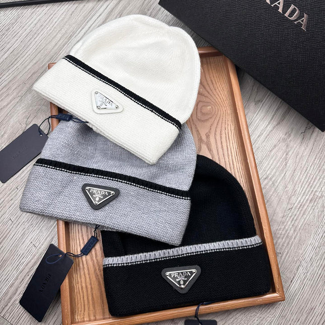 BEANIE HAT IN WHITE WOOL 349649