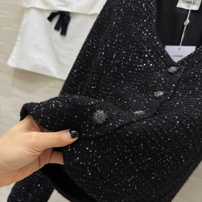 CHANEL 25S SEQUIN-EMBELLISHED TWEED JACKET 476